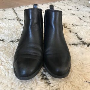 Leather Chelsea boot